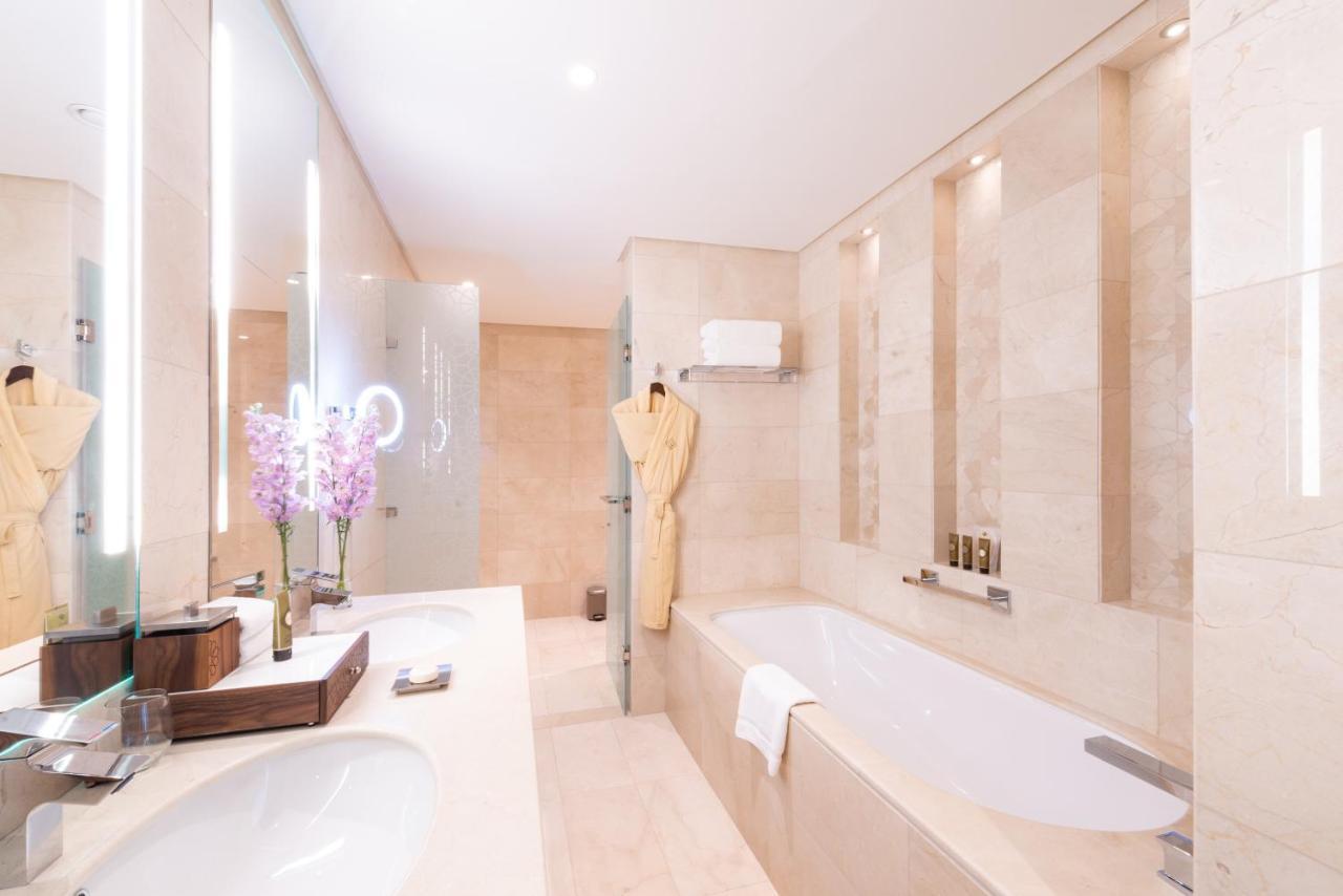 Shaza Doha Hotel Ngoại thất bức ảnh Bathroom