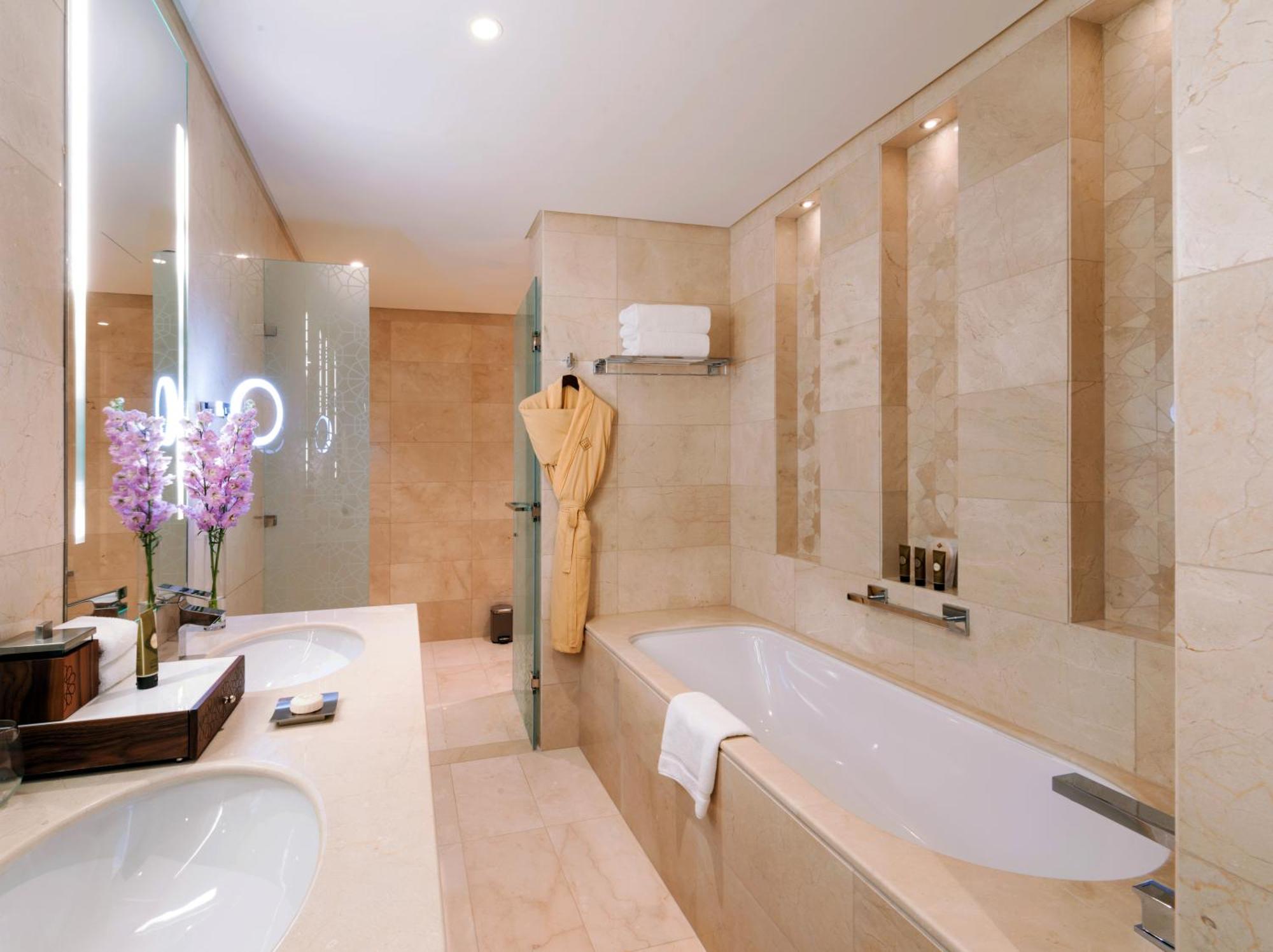 Shaza Doha Hotel Ngoại thất bức ảnh Bathroom
